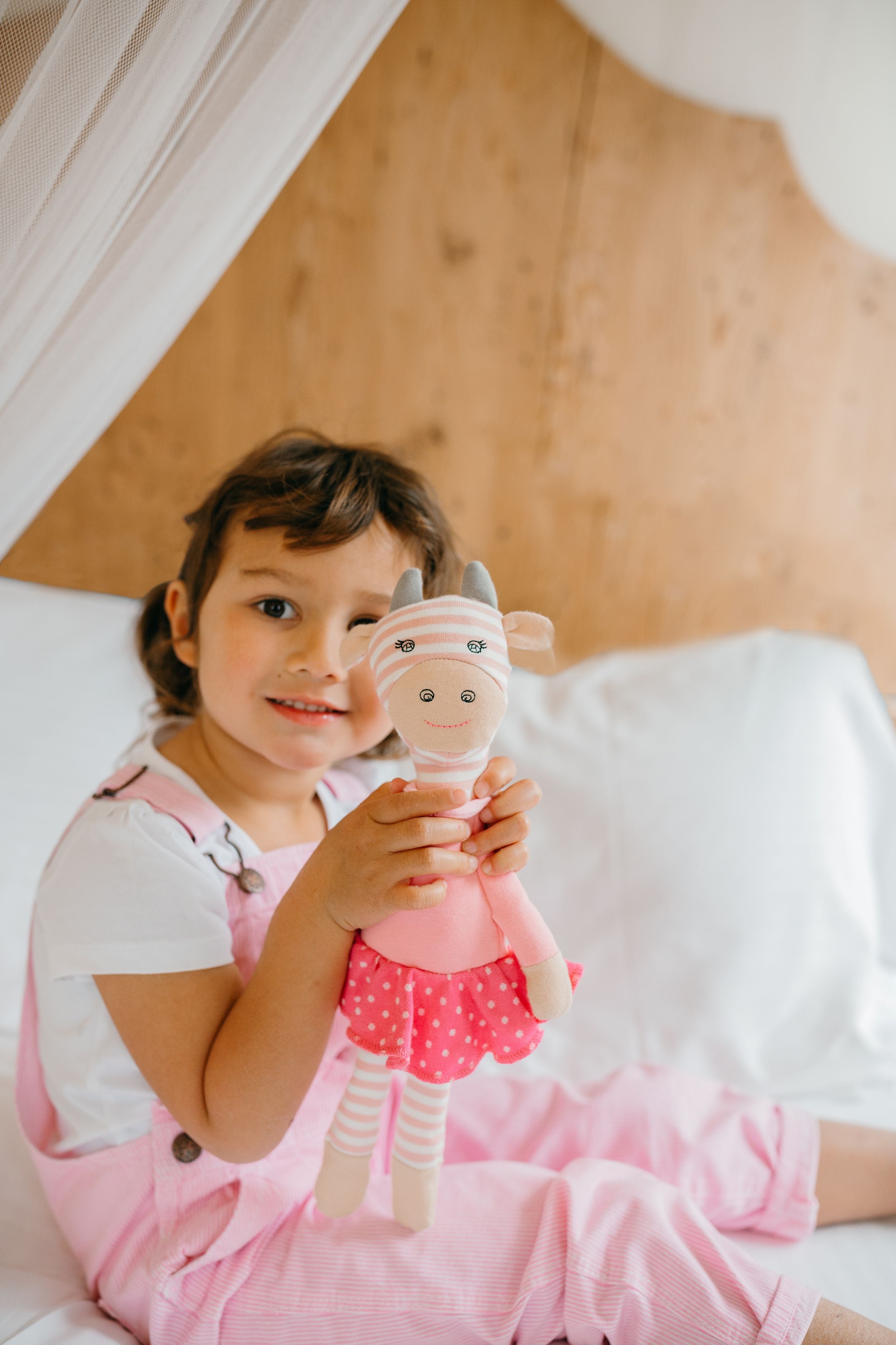 Georgia Giraffe - Plush