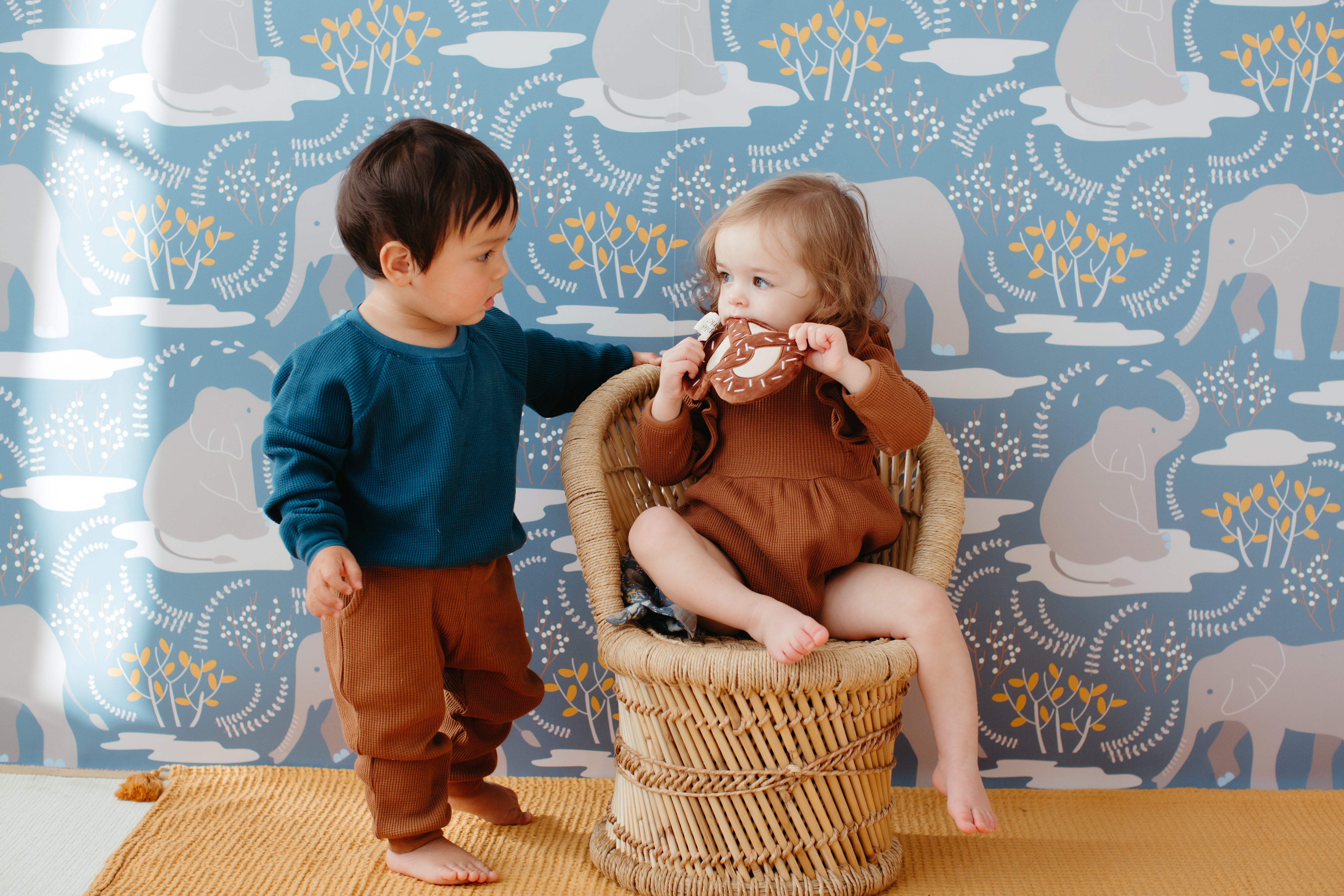 Pretzel Crinkle Blankie