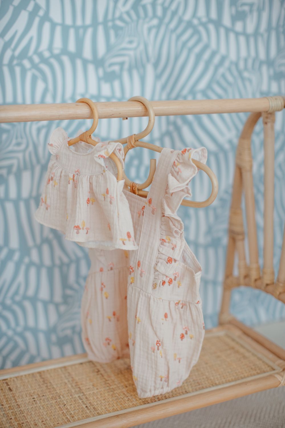 Muslin Flutter Sleeve Romper - Mini Mushroom