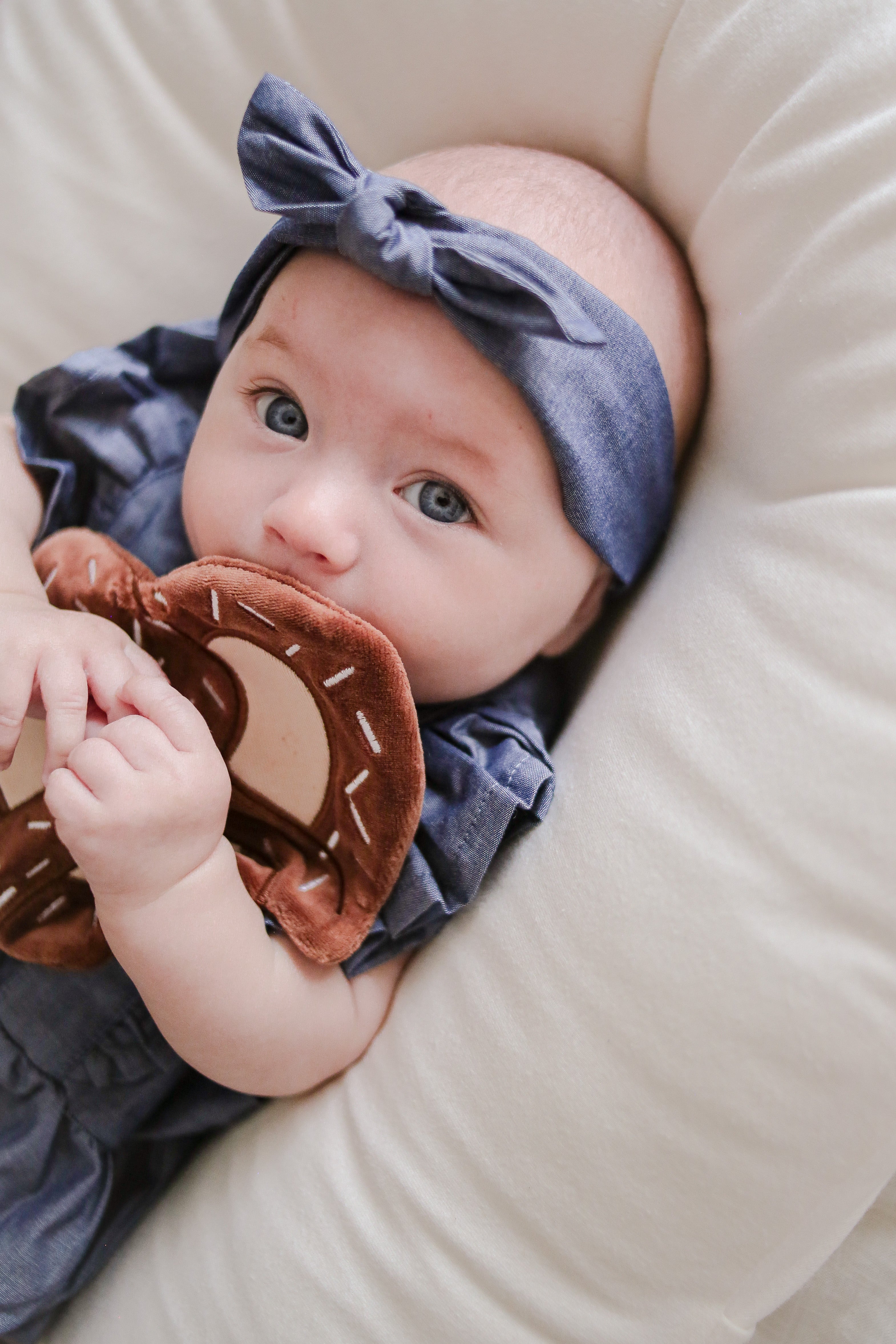 Pretzel Crinkle Blankie